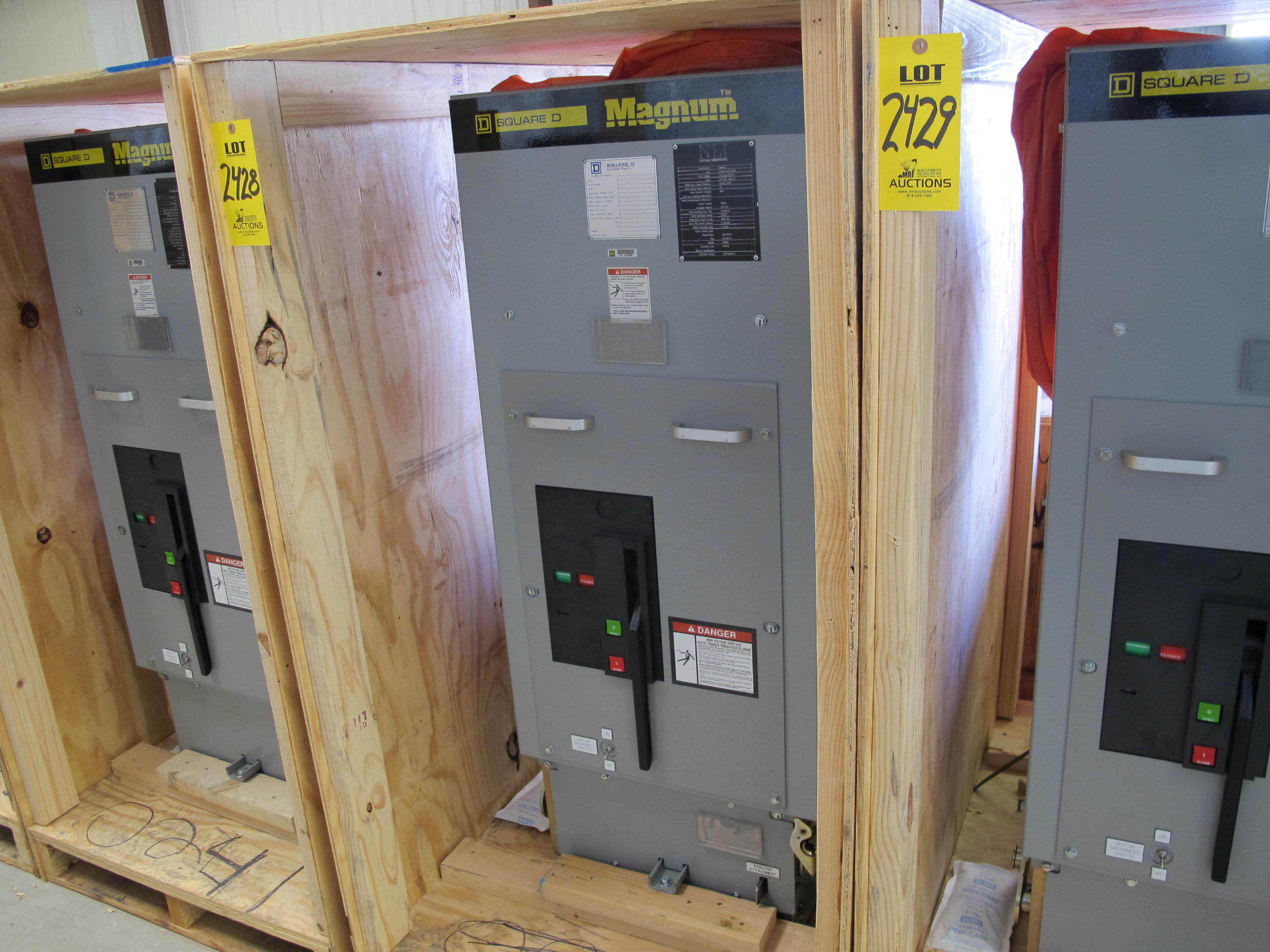 BREAKER, CIRCUIT TYPE, POWER KIND, 1200 AMP RATING, 4160 VOLT RATING, 3 POLE. ROLL-IN REPLACEMENTS FOR ABB 5HK350-1200. PART # 5ISB2-350-1200SR (W-44) LOADING & HANDLING FEE $15-